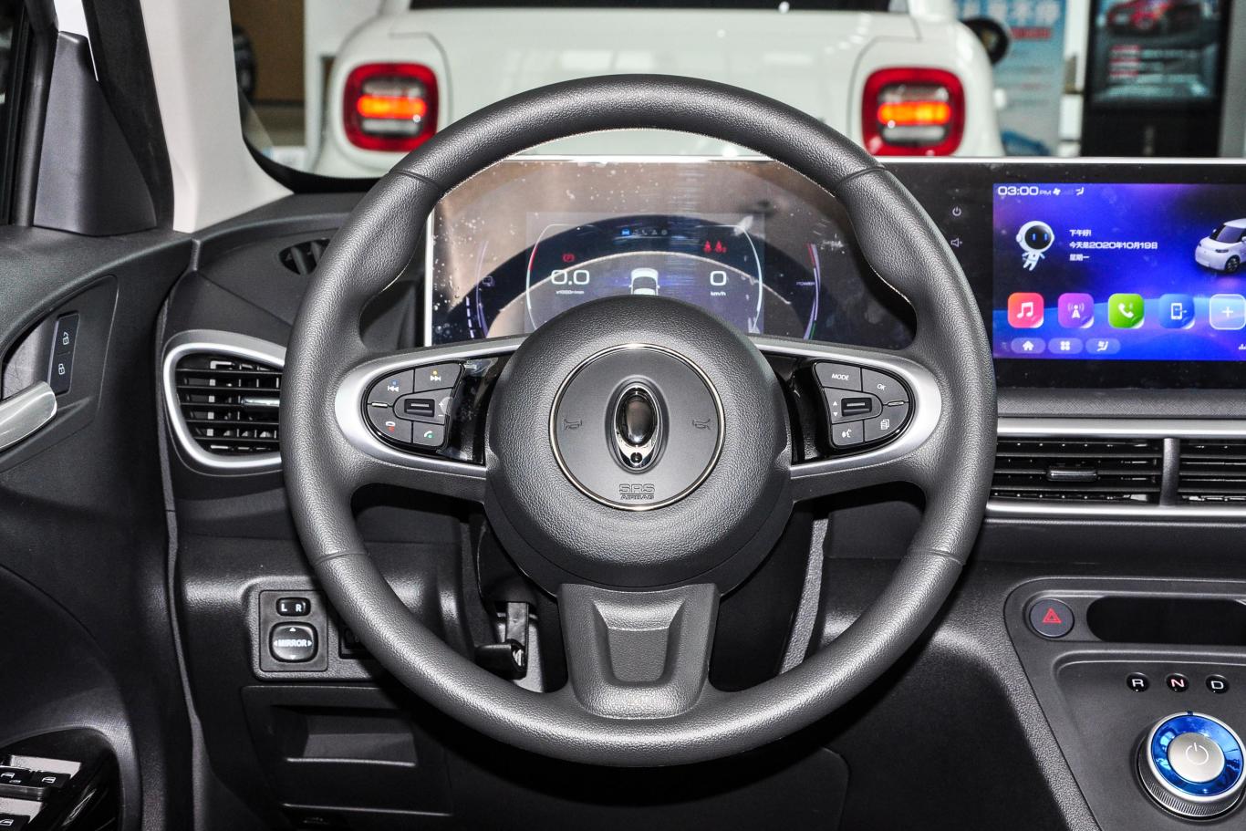 欧拉白猫401km 长续航型方向盘