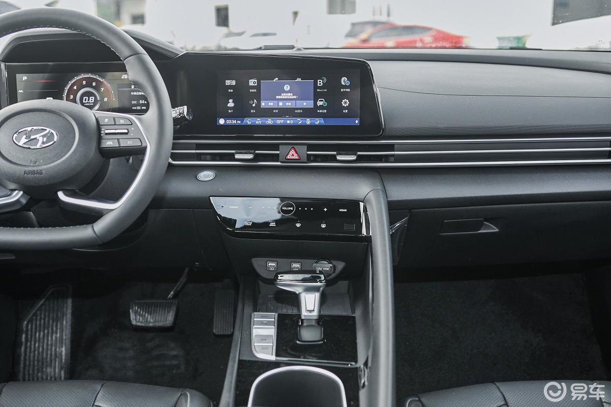 北京现代  伊兰特  2021款  2021款  2011款  2007款  2006款  1.