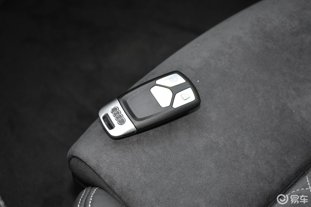 【奥迪rs 42021款2.