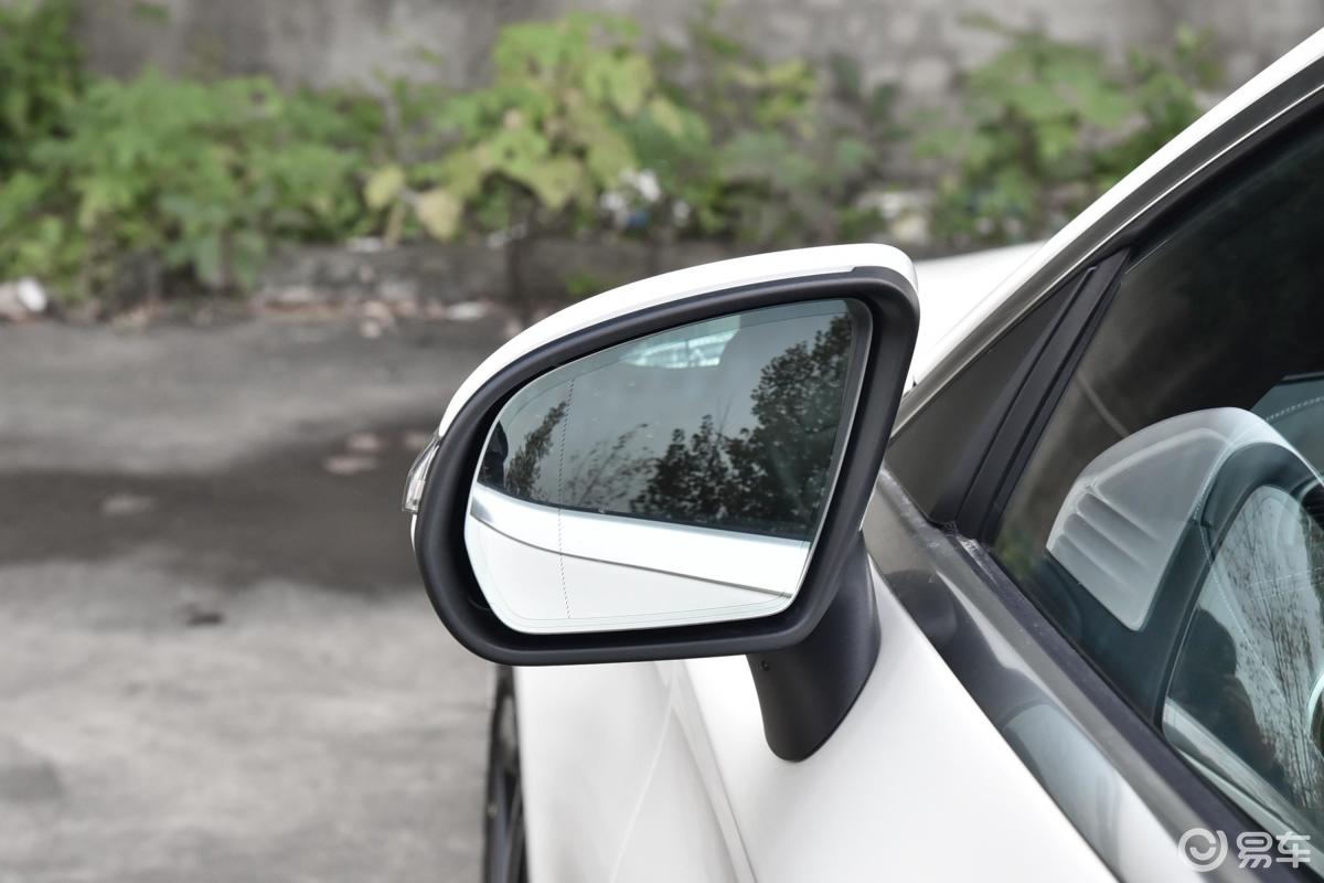 【奔驰c级(进口)2021款c 260 轿跑车后视镜镜面汽车图片-汽车图片大全