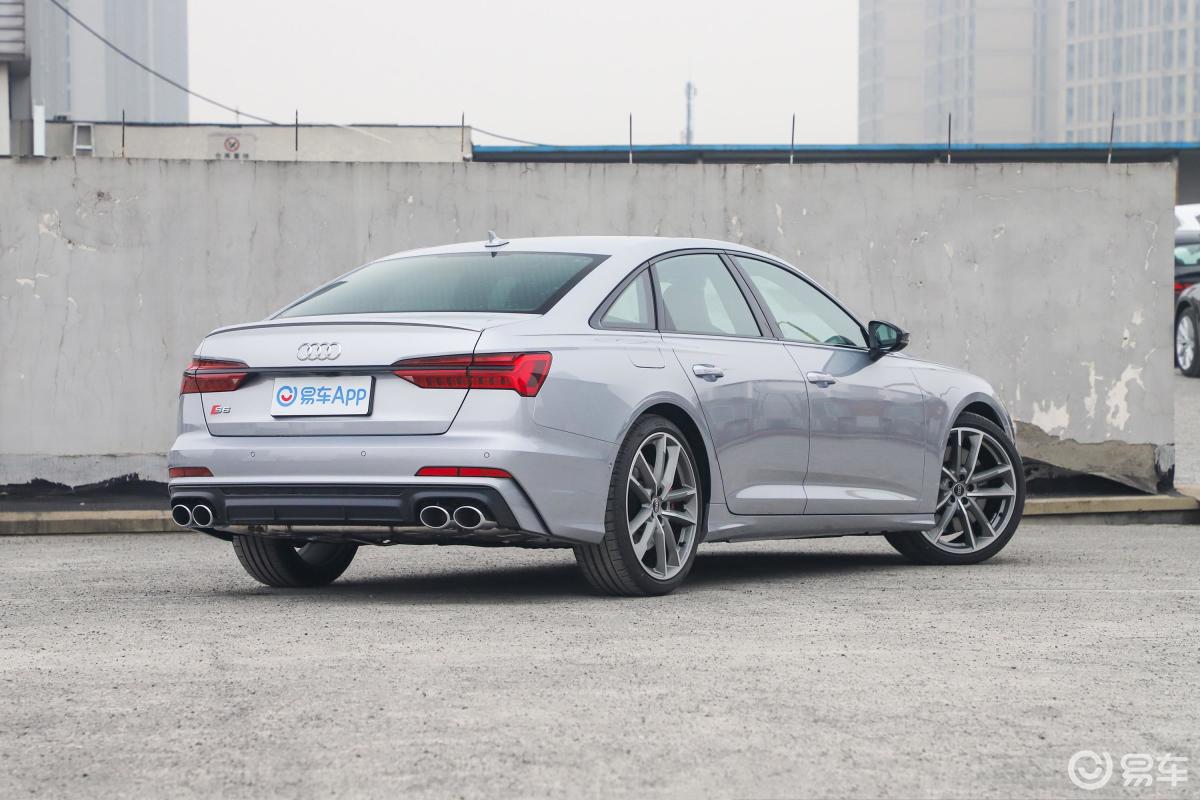 【奥迪s62021款2.