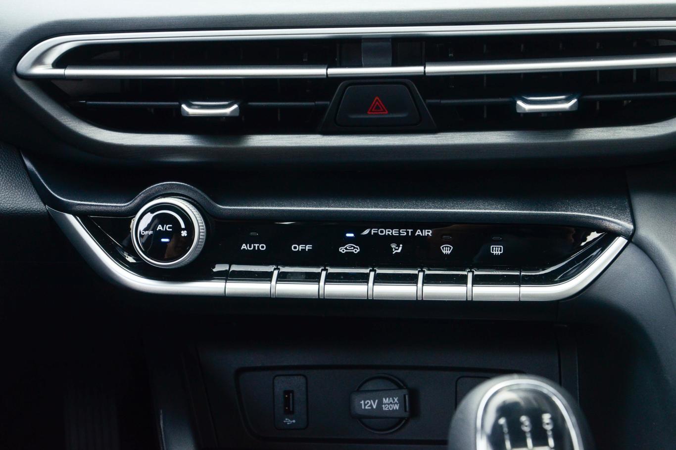 逸动plus 1.6l gdi 手动 豪华版空调