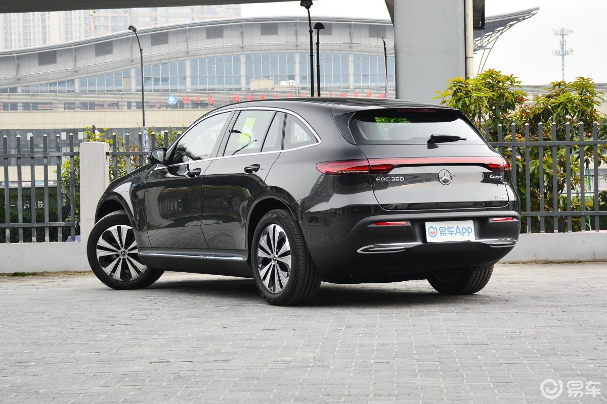 【奔驰eqc2021款eqc 350 4matic侧后45度车头向左水平汽车图片-汽车
