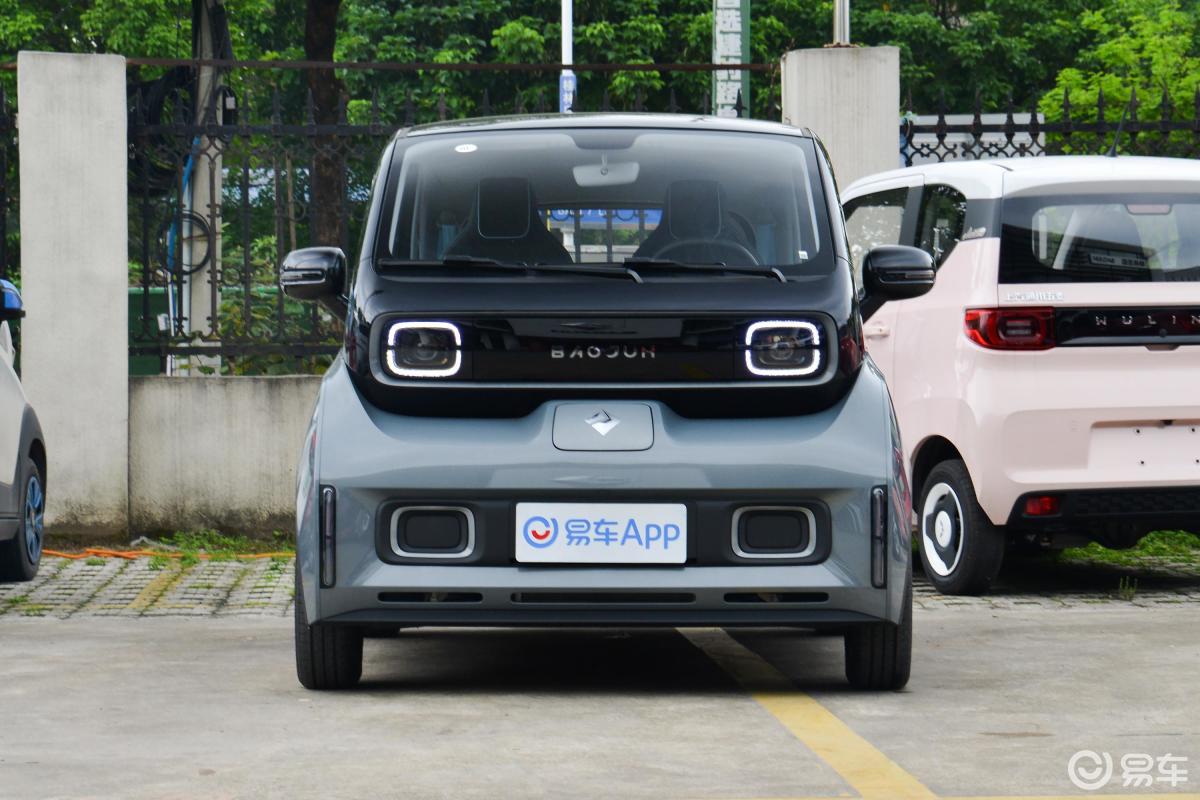 上汽通用五菱·新能源  宝骏e300  2020款  2021款  2020款  plus