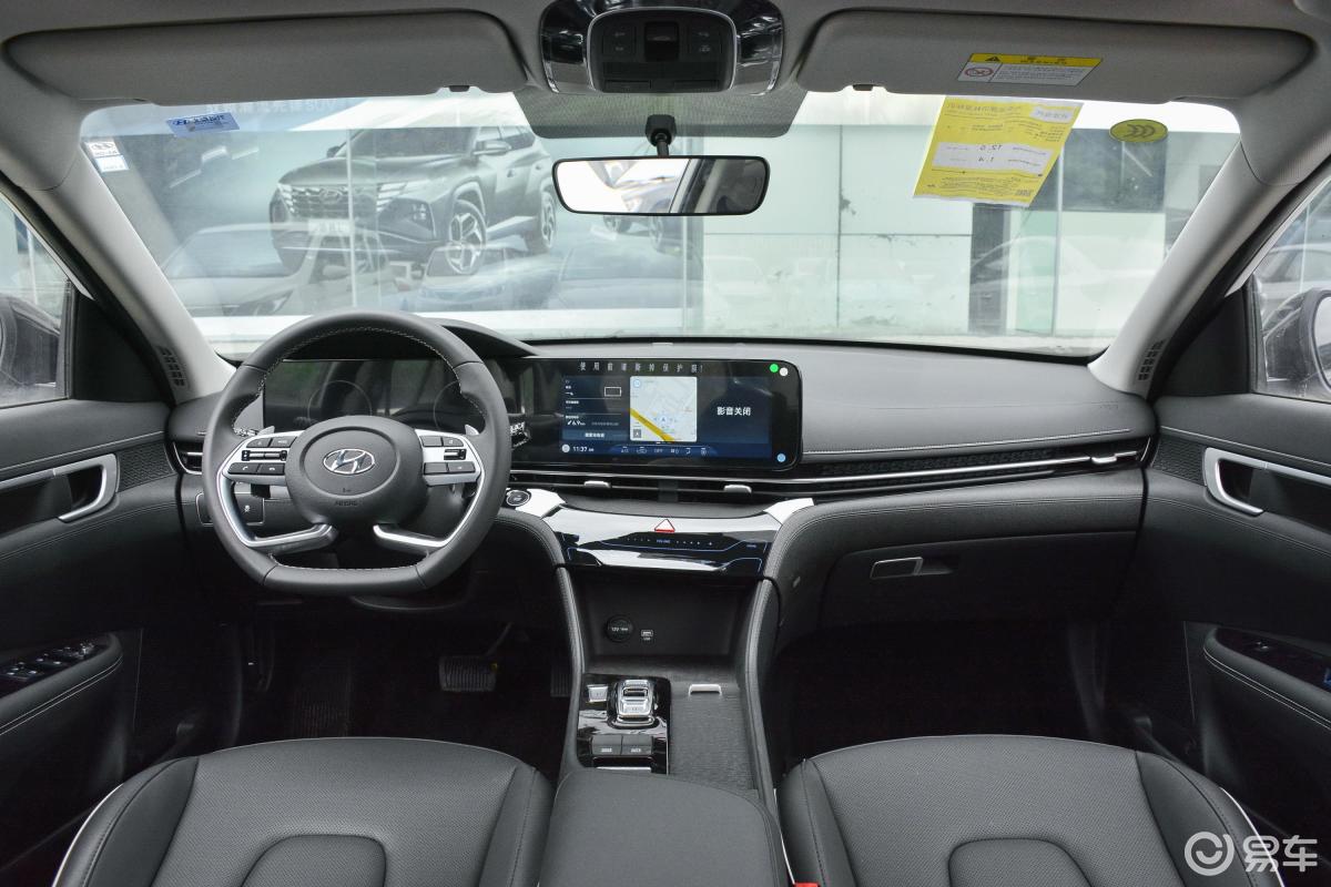 【名图 纯电动2021款lux 尊贵版内饰全景正拍汽车图片-汽车图片大全】