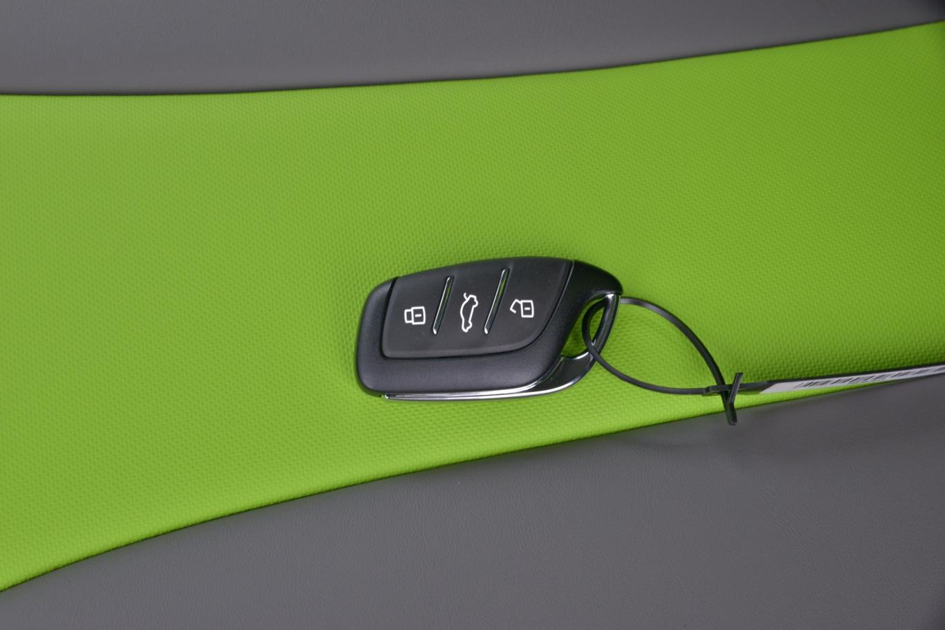 科莱威clever302km 新四座超能版钥匙正面