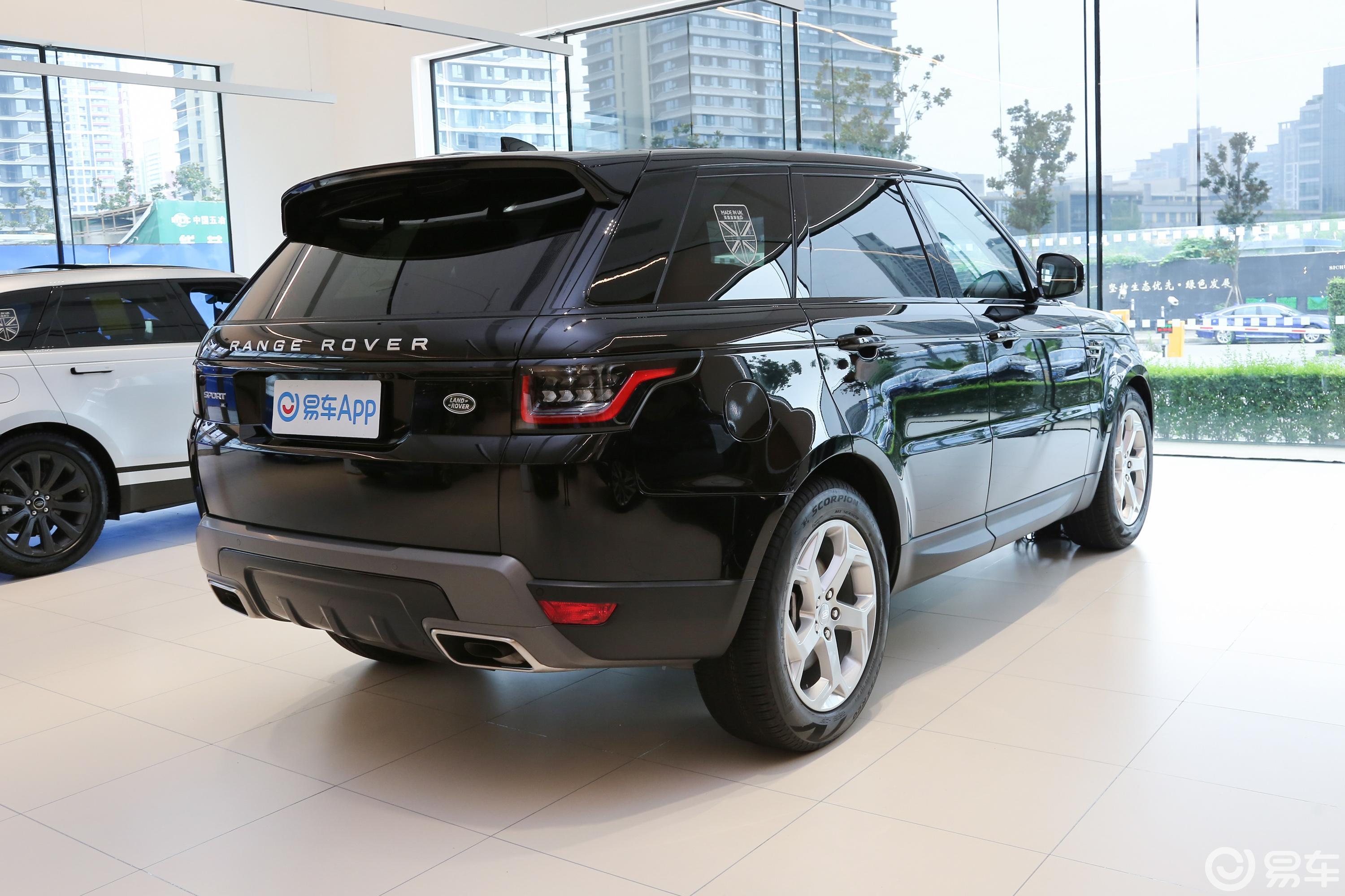 【揽胜运动版3.0 L6 SE侧后45度车头向右水平图片-汽车图片大全】-易车