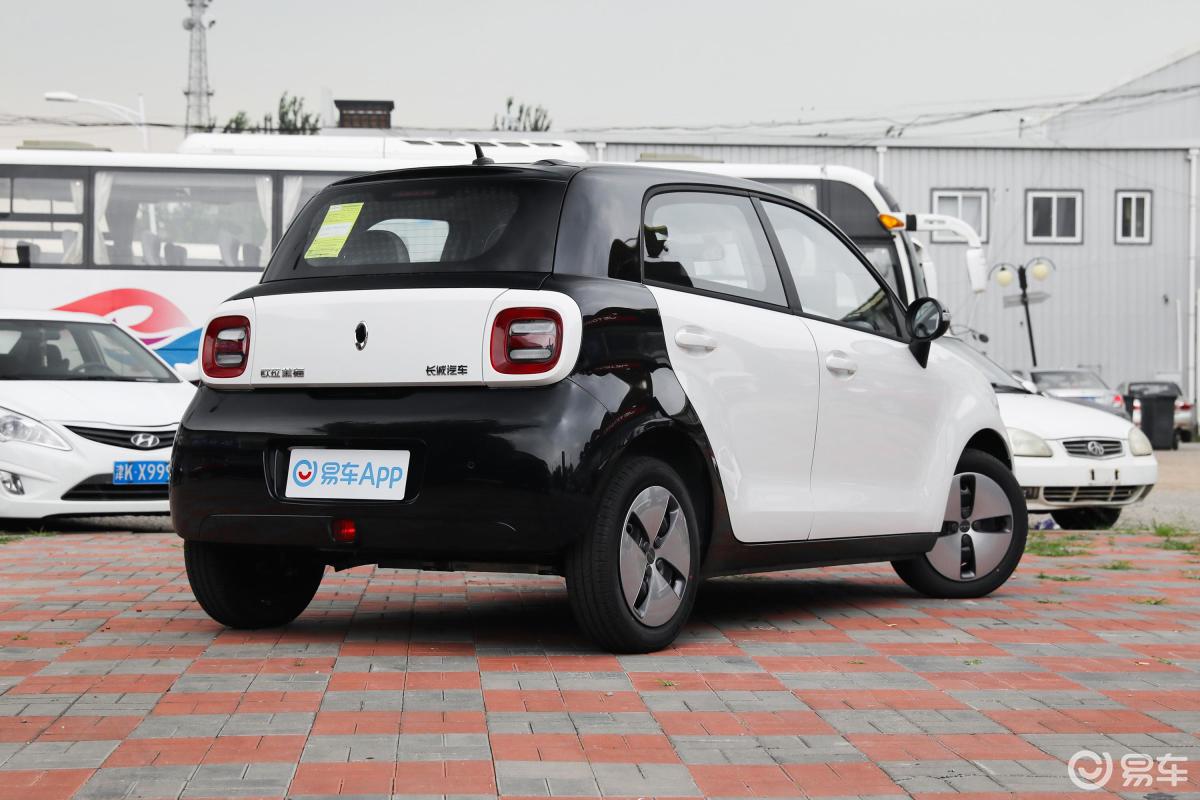 【欧拉黑猫2022款基础型 301km侧后45度车头向右水平汽车图片-汽车