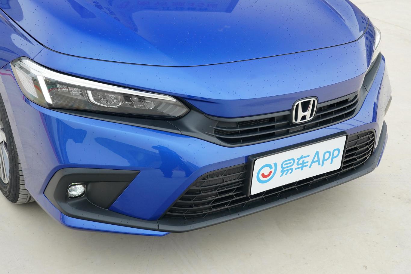 【思域240TURBO CVT劲动版前格栅侧俯拍图片-汽车图片大全】-易车