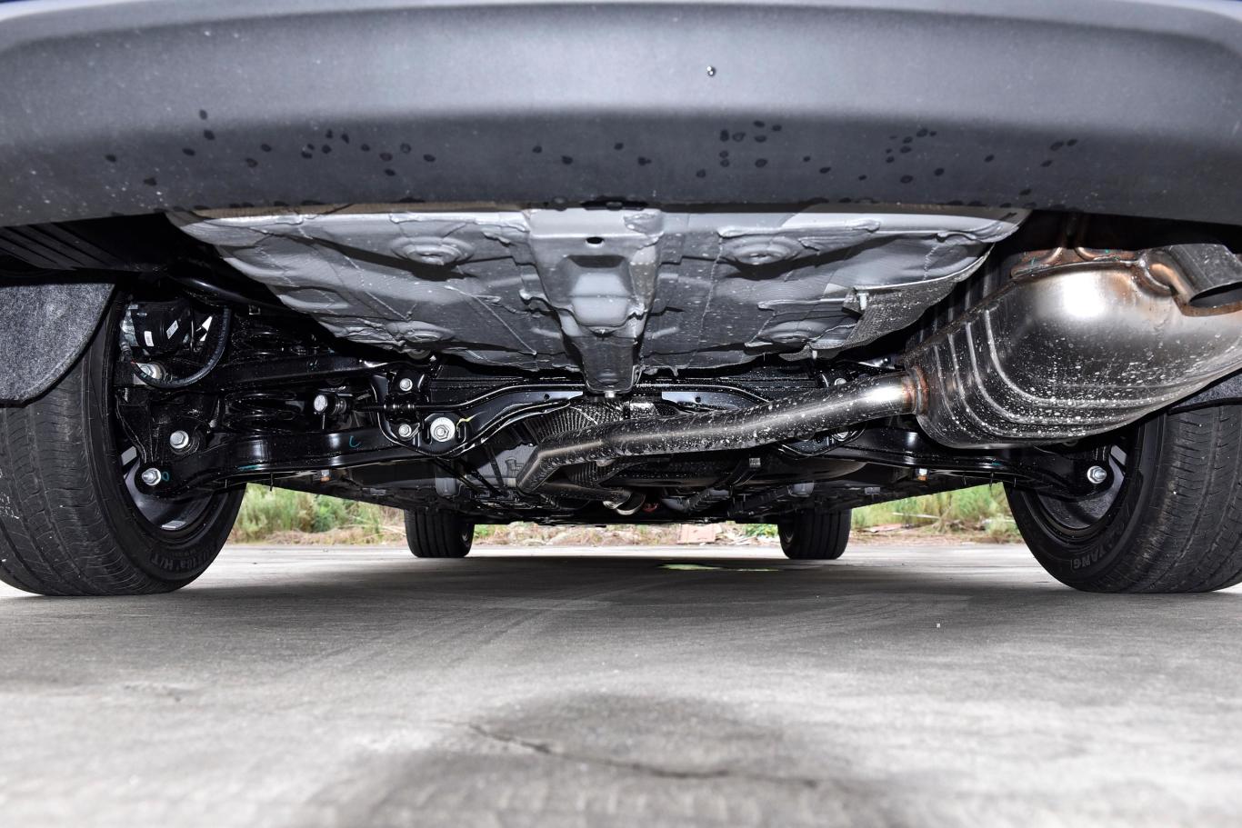 锐程cc1.5t 双离合 豪华蓝鲸型后悬架整体