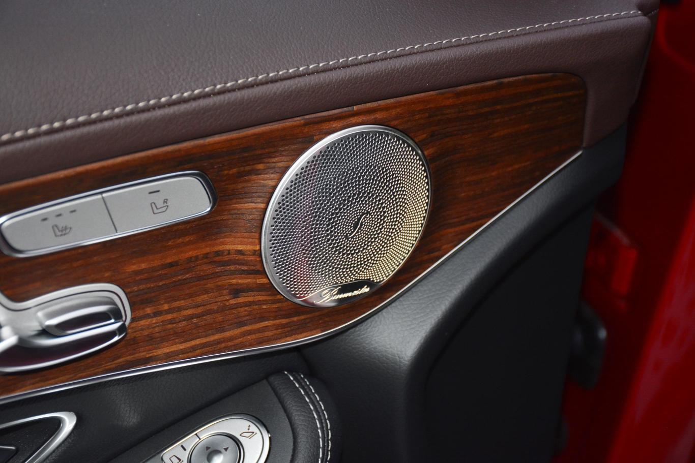 奔驰glcglc 300 l 4matic 动感型音响和品牌