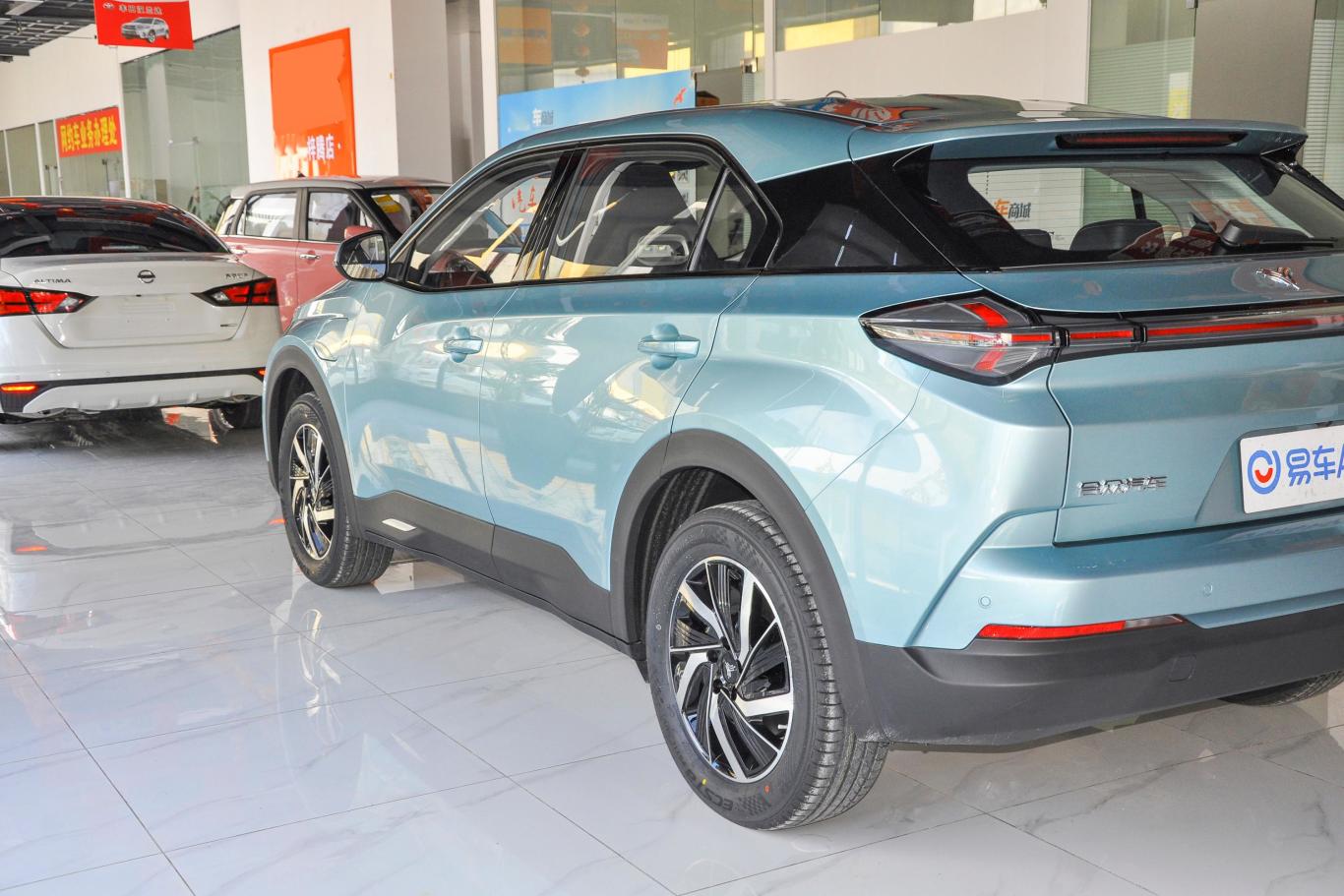 哪吒u改款 pro 400 行业定制版外观