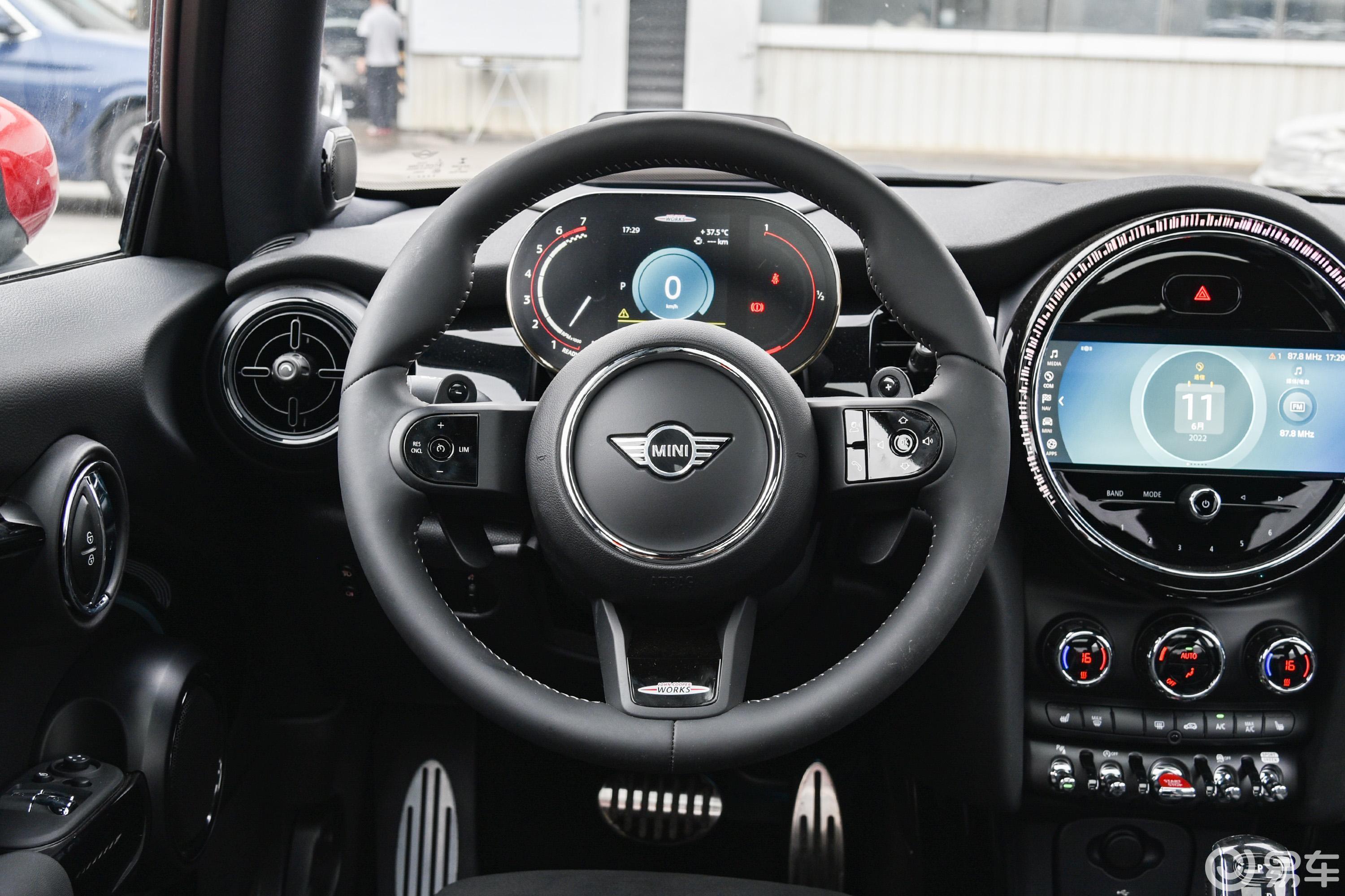 【MINI JCW2.0T JOHN COOPER WORKS ALL-IN方向盘图片-汽车图片大全】-易车