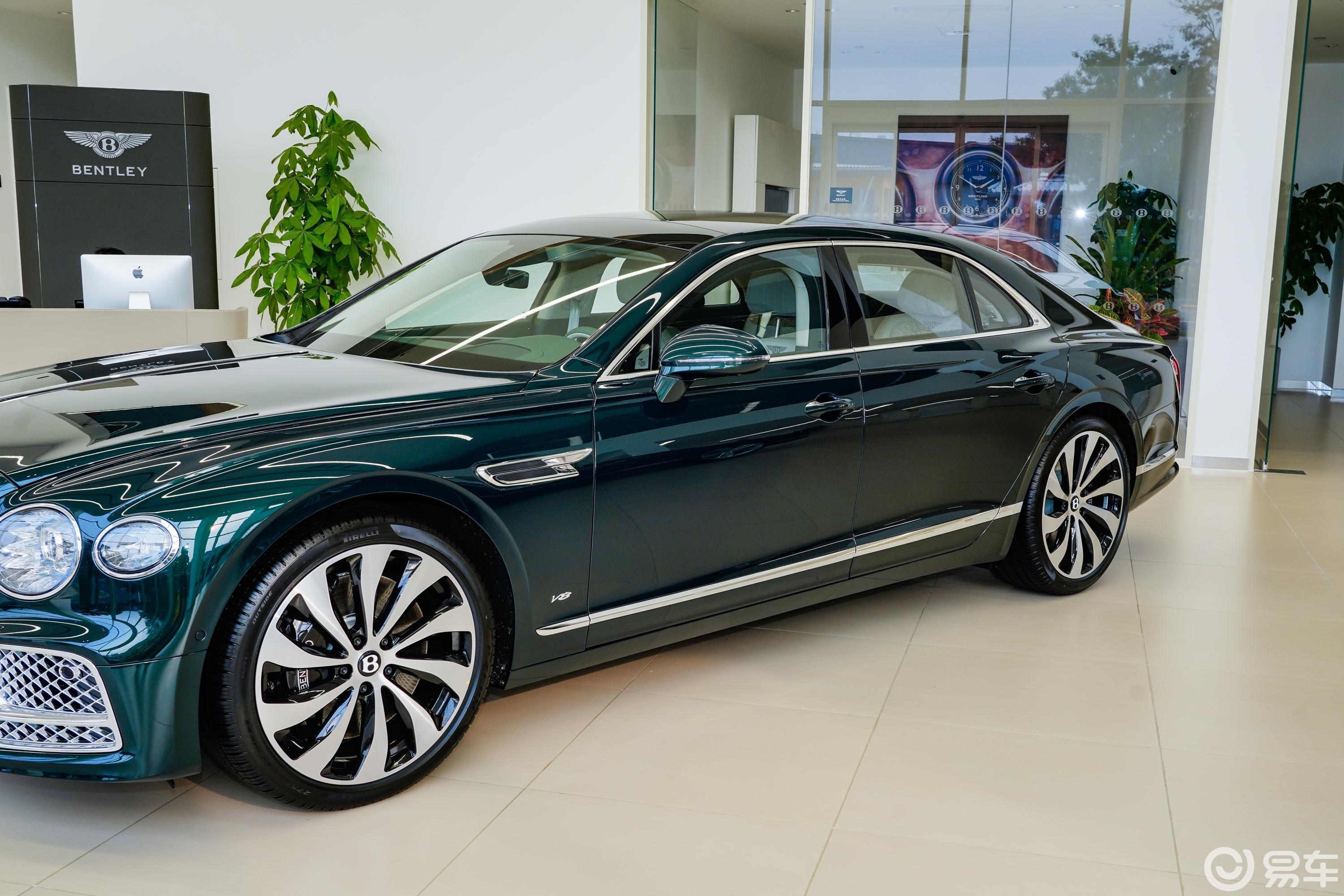 【飞驰4.0T V8 标准版外观细节图片-汽车图片大全】-易车