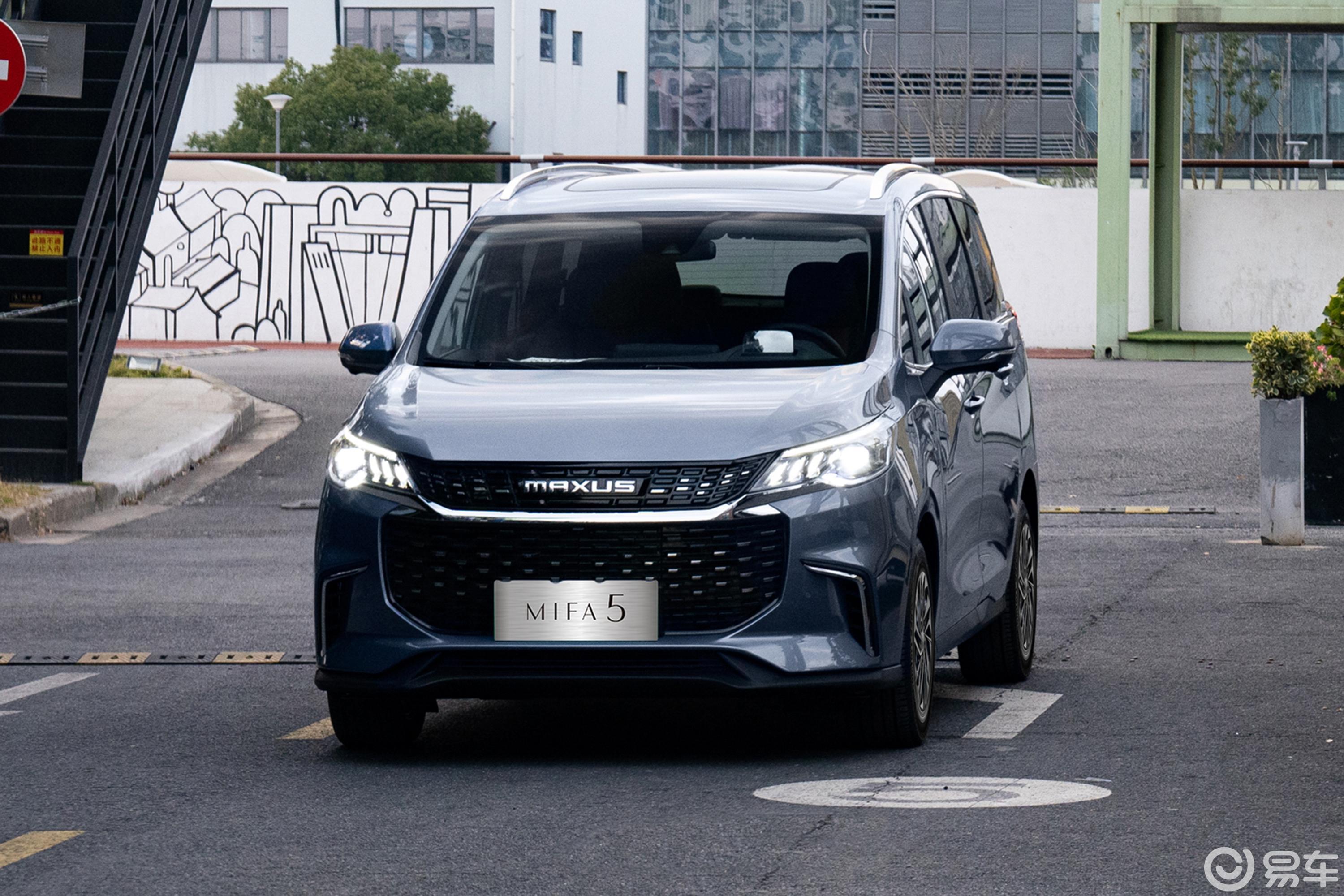 【上汽大通MAXUS 大家MIFA5 纯电动图片-汽车图片大全】-易车