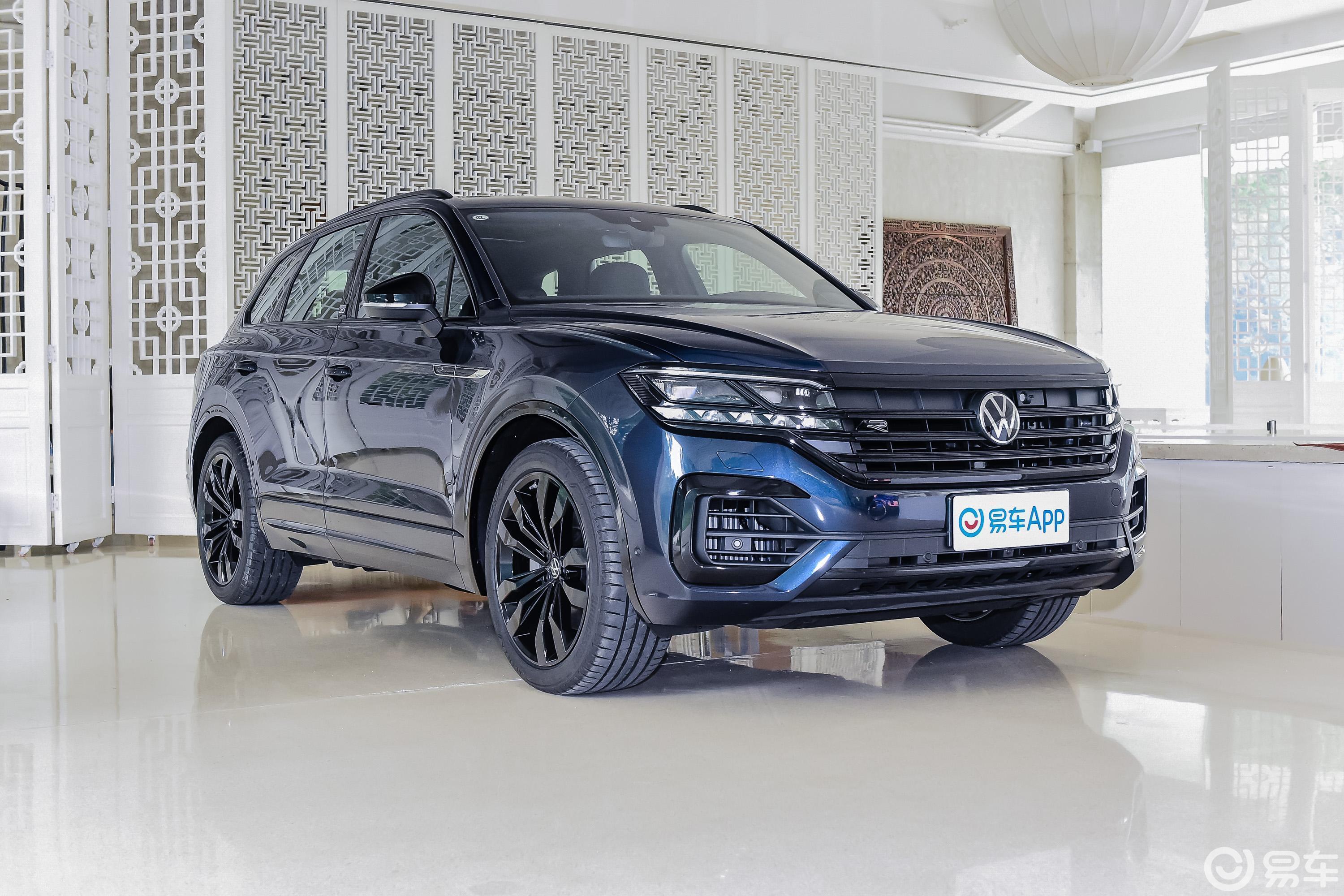 【途锐3.0T 锐尊二十周年特别版侧前45度车头向右水平图片-汽车图片大全】-易车
