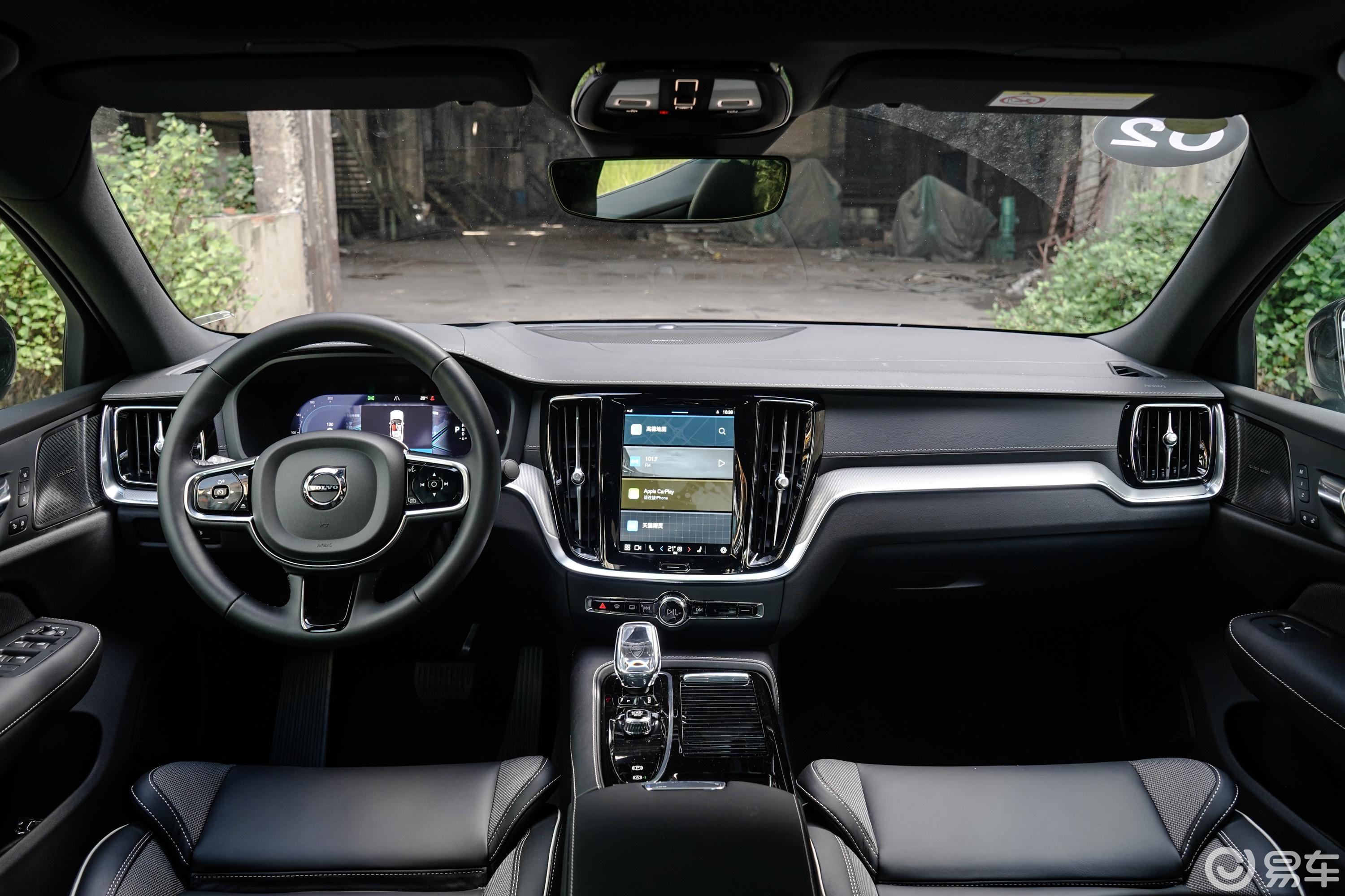 【沃尔沃S60 RECHARGET8 四驱智雅极夜黑版内饰全景正拍图片-汽车图片大全】-易车