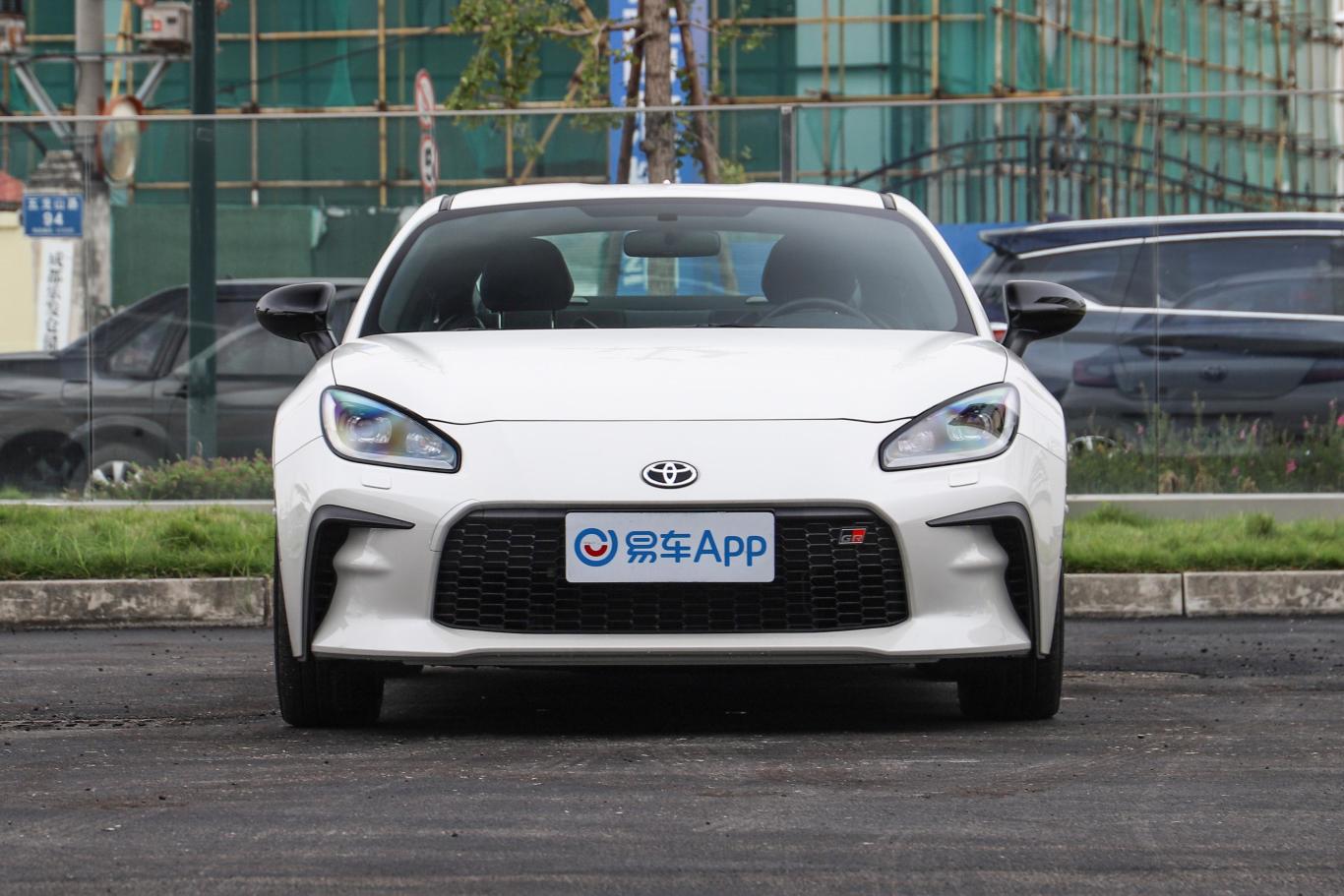 【丰田86GR 86 2.4L 手动版正前水平图片-汽车图片大全】-易车