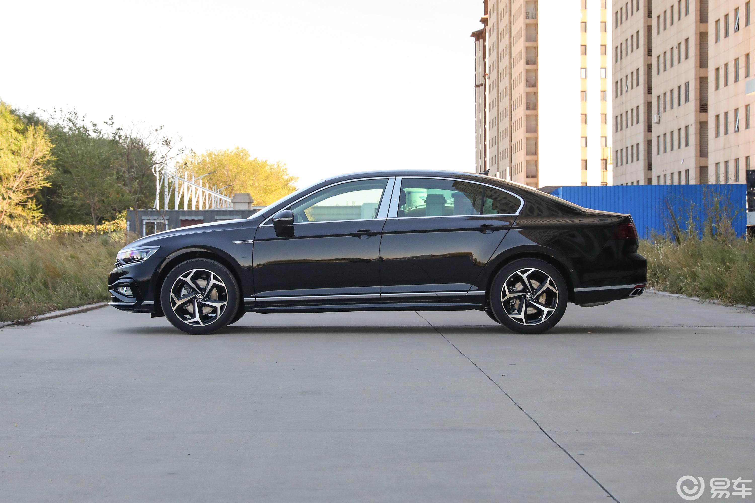 【迈腾200万辆纪念版 380TSI 旗舰型正侧车头向左水平图片-汽车图片大全】-易车