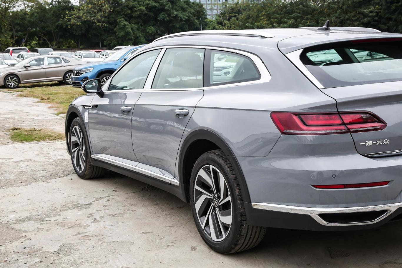 【一汽-大众CC猎装车 330TSI 猎目版外观细节图片-汽车图片大全】-易车
