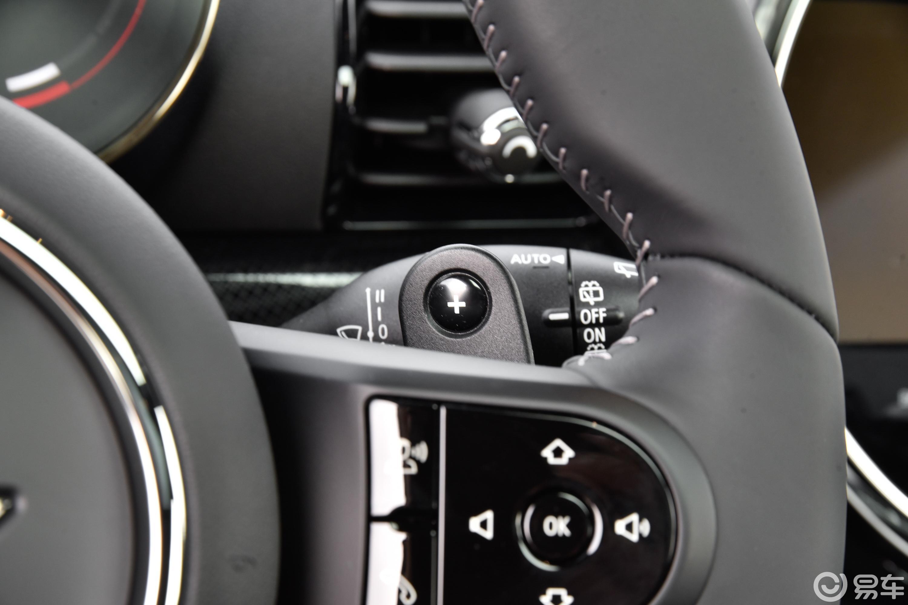 【MINI JCW CLUBMAN改款 2.0T JOHN COOPER WORKS ALL-IN换挡拨片图片-汽车图片大全】-易车
