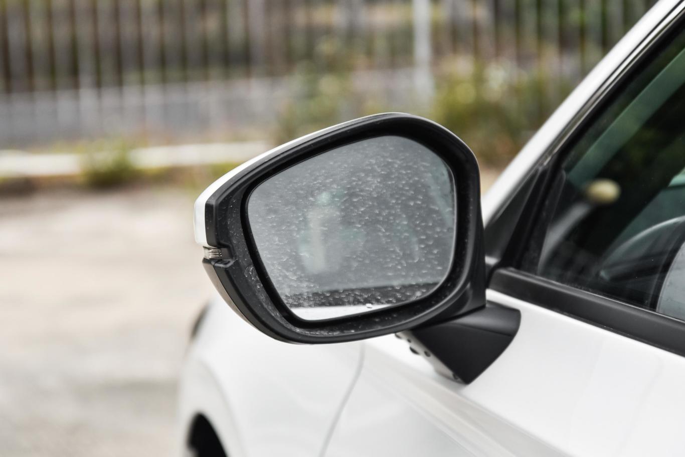 思域hatchback 240turbo cvt极跃版后视镜镜面