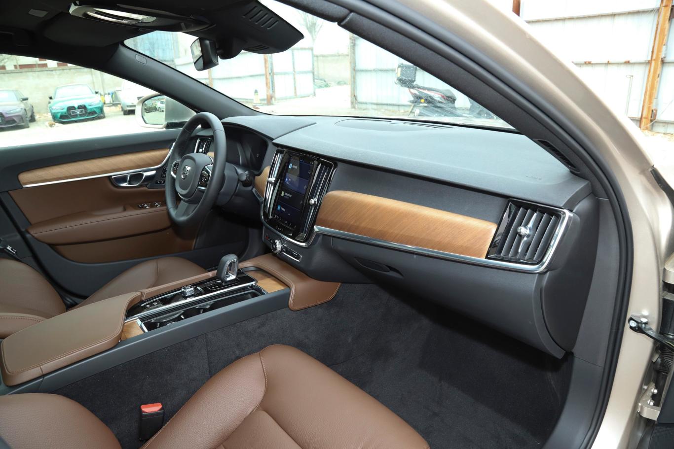 沃尔沃s90b5 智逸豪华版内饰全景副驾驶员方向