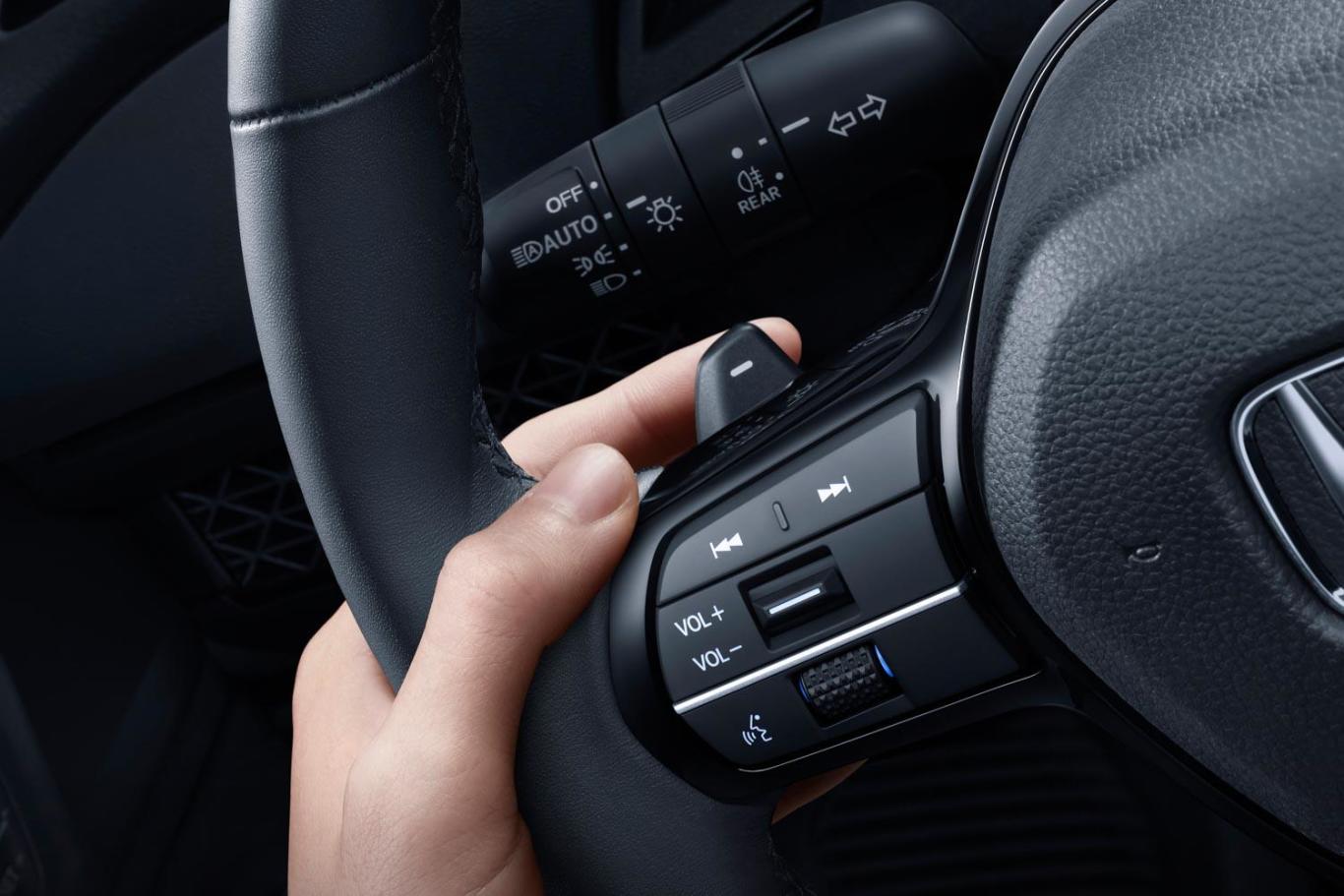 【雅阁 e:PHEV2.0L 82km 旗舰版图片-汽车图片大全】-易车