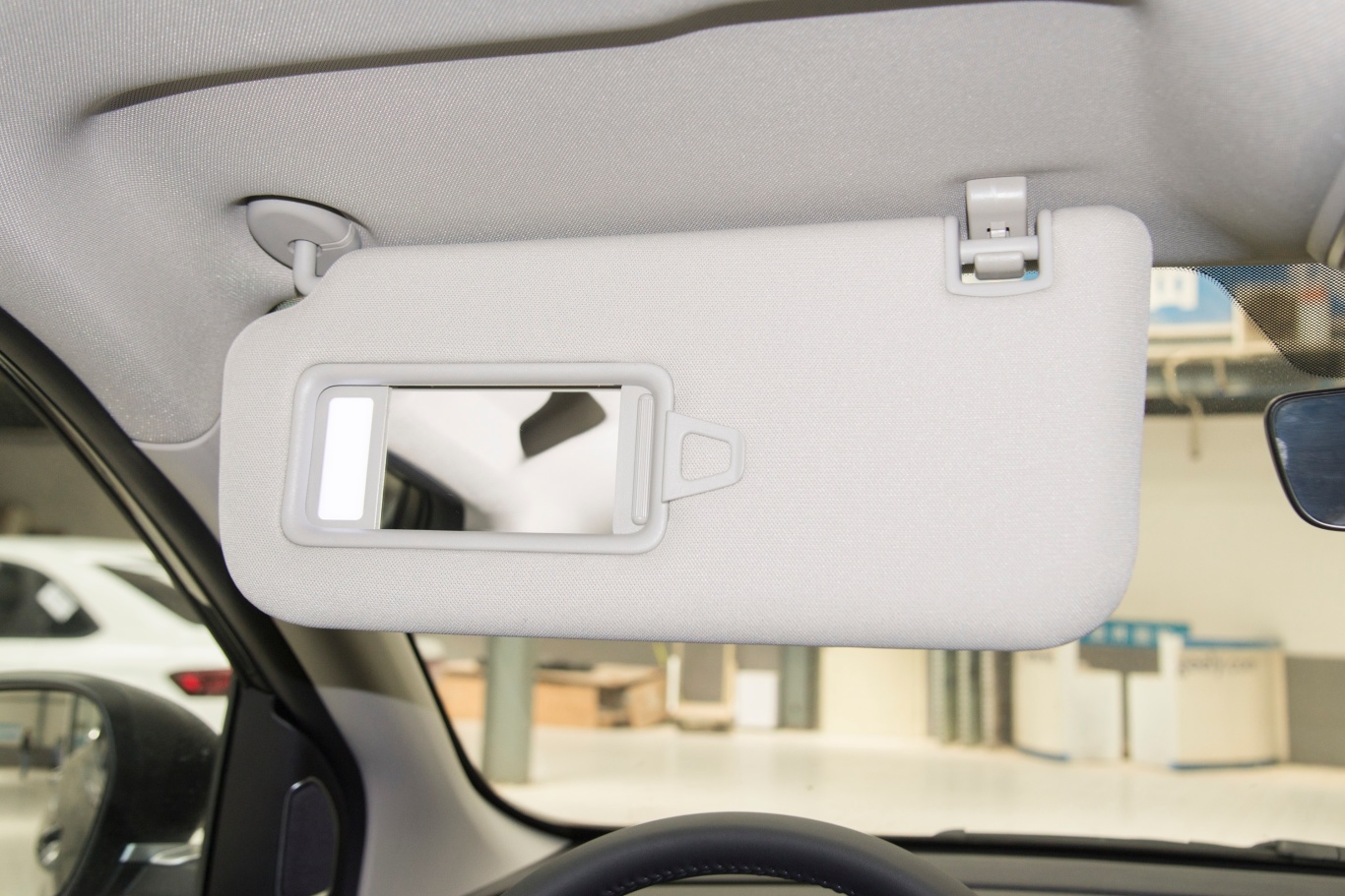 缤越缤越cool 290t 冠军版驾驶位遮阳板