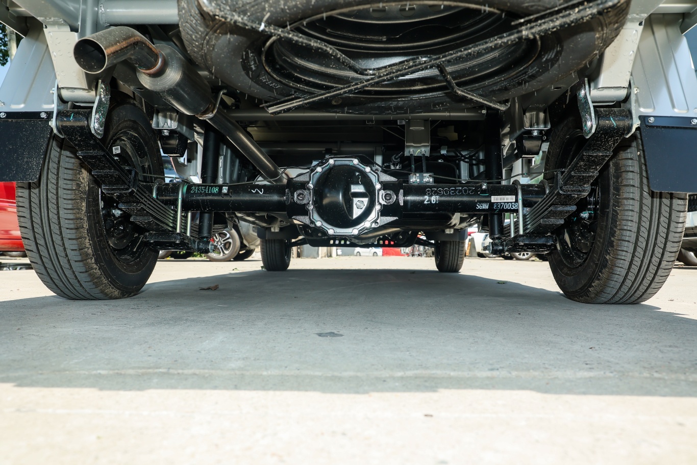 五菱荣光新卡2.0l 加长双排标准型 5座后悬架整体