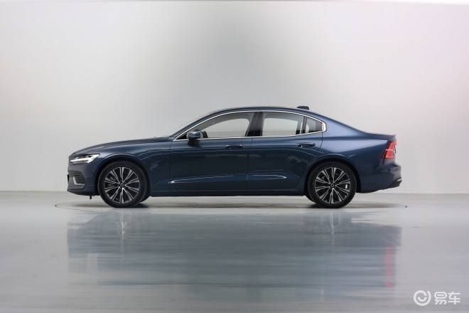 宝马5系插电混动