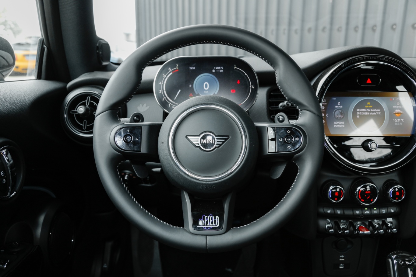 【MINI2.0T COOPER S 紫夜出逃特别版方向盘图片-汽车图片大全】-易车