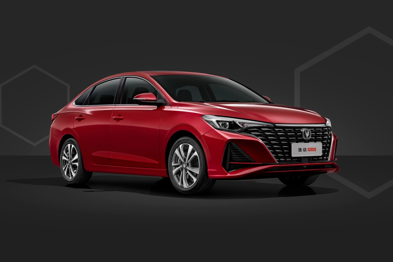 【逸动PLUS 1.4T 高能版外观图片-汽车图片大全】-易车