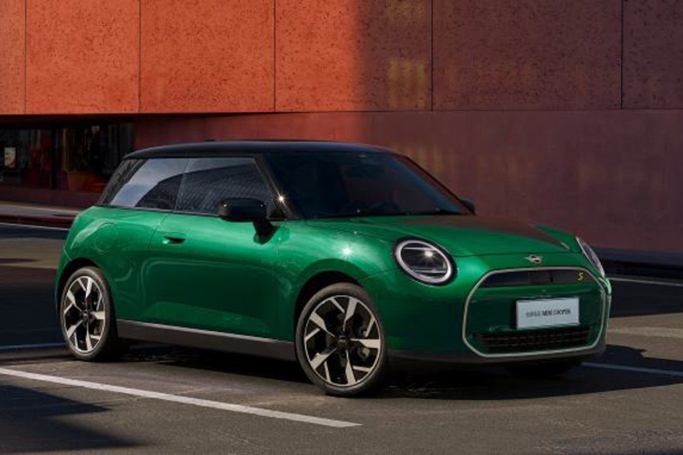 【电动MINI COOPER452km COOPER SE 艺术家图片-汽车图片大全】-易车