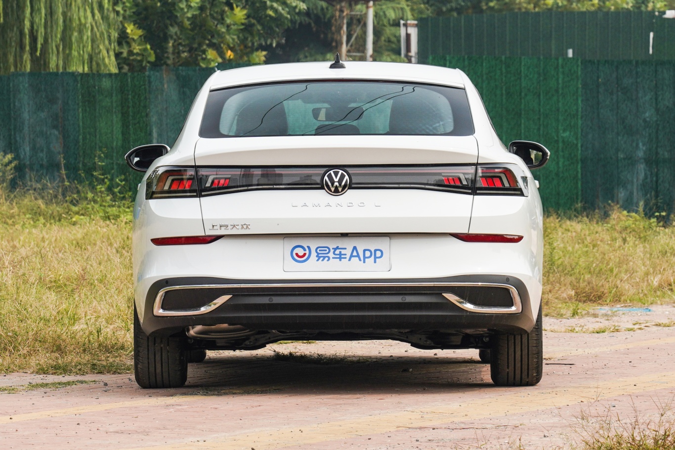 【凌渡凌渡L 280TSI 炫辣版正后水平图片-汽车图片大全】-易车