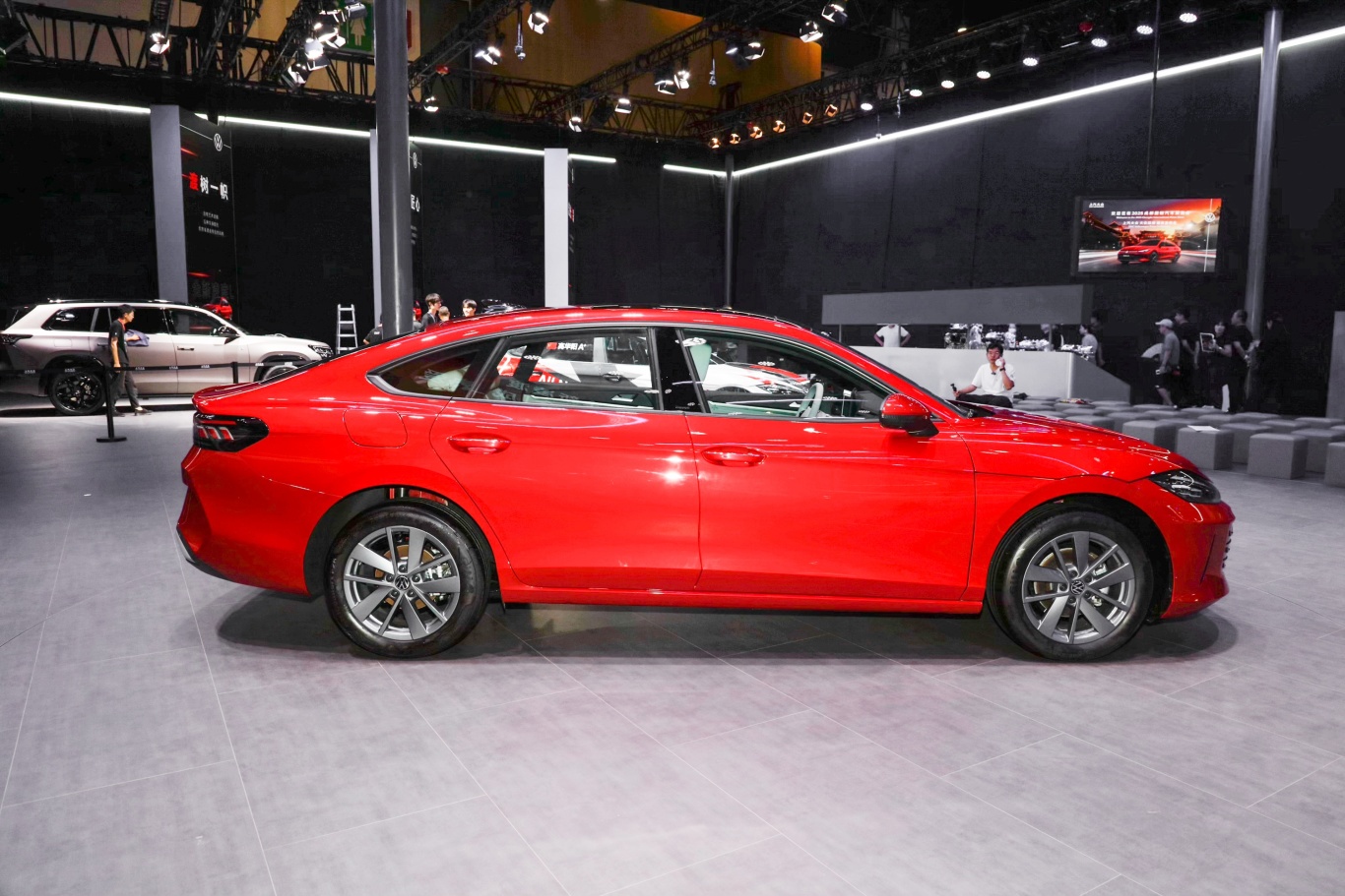 【凌渡凌渡L 300TSI 凌风版图片-汽车图片大全】-易车