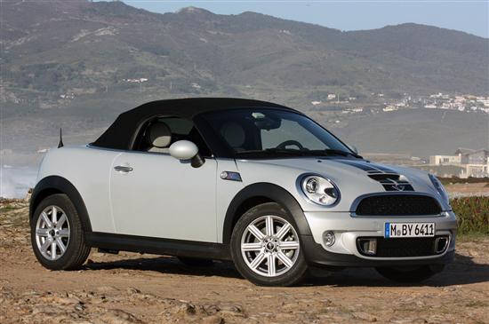个性敞篷跑车海外试驾miniroadster
