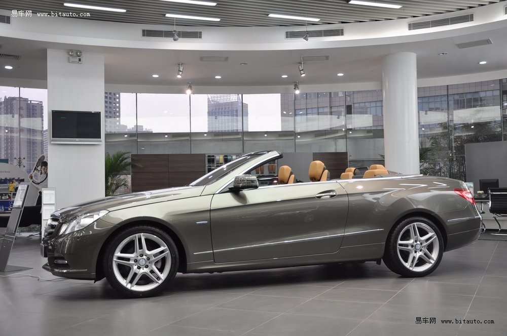 易车网实拍奔驰e级双门轿跑敞篷版