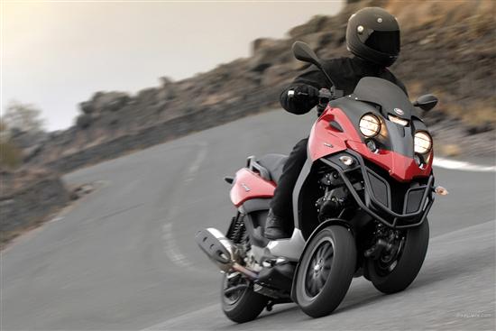 主题:土豪摩托:解析庞巴迪蜘蛛侠敞篷跑车