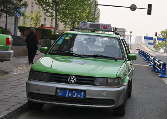"vw"情结 成都职业司机评点新桑塔纳