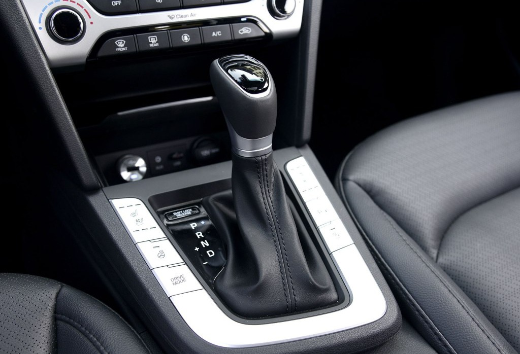 为加速赋予个性 现代领动回归驾驶本质