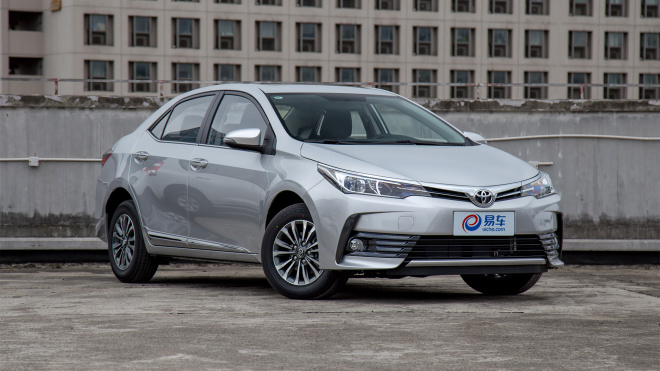 2017款 丰田卡罗拉 改款 d-4t cvt gl-i