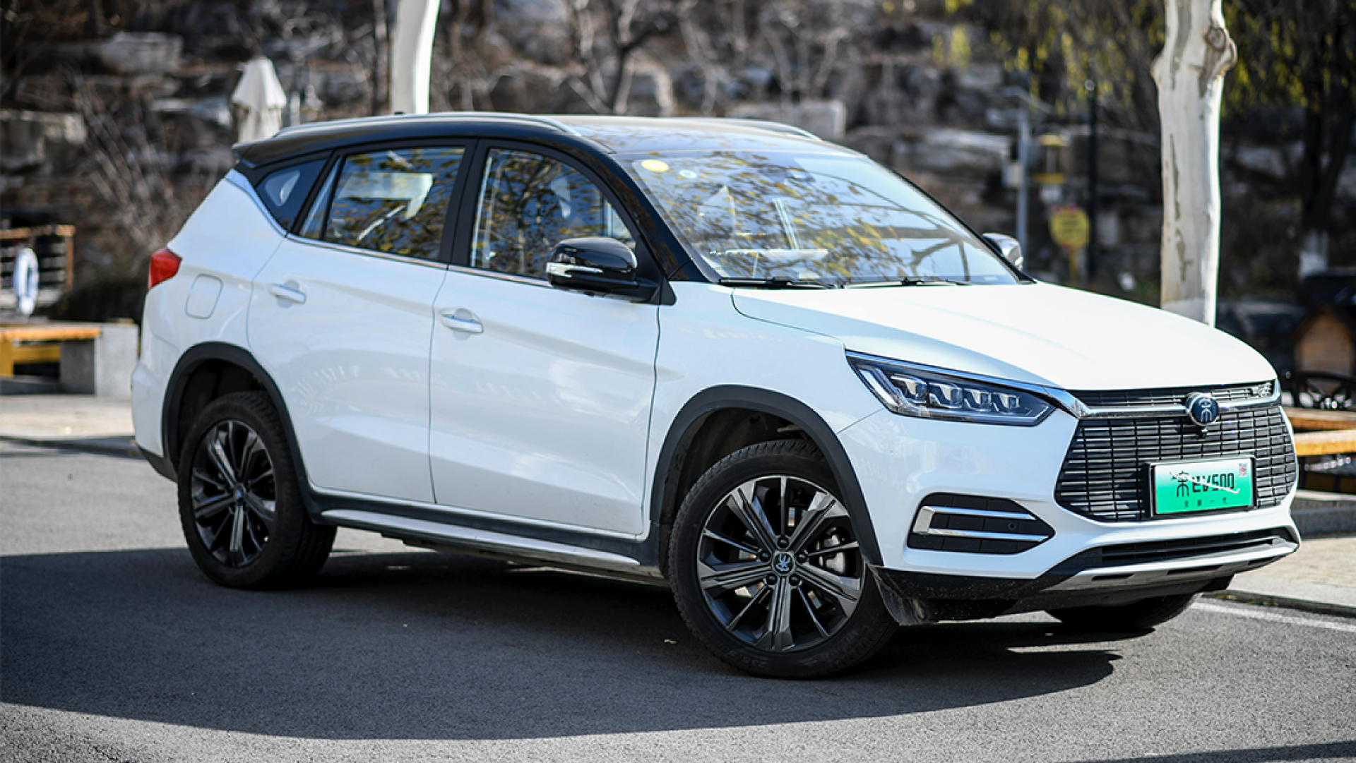 超长续航/超高颜值,还能用车机玩手游的宋ev500怎样