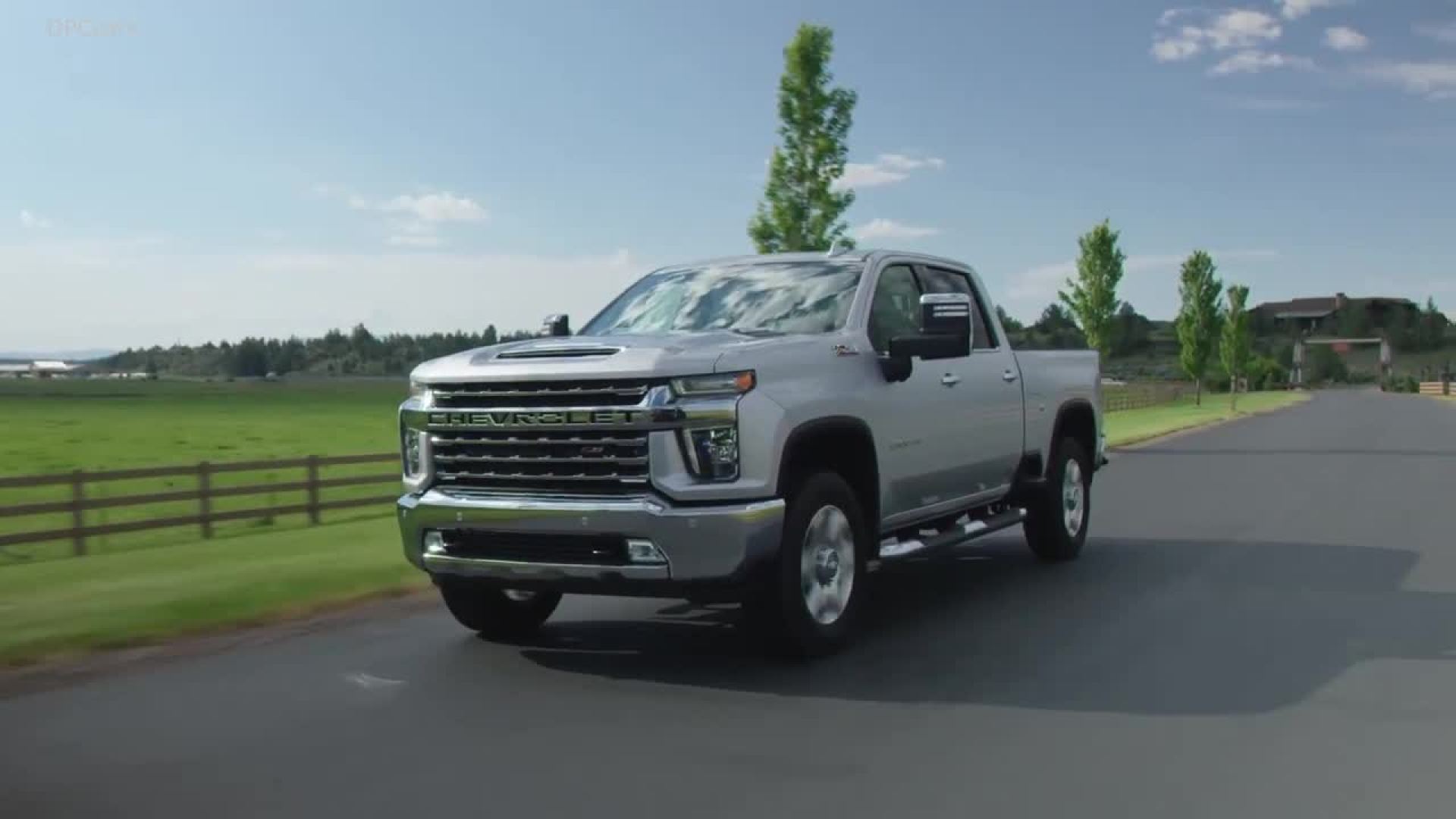 新一代雪佛兰索罗德皮卡车 霸气威猛