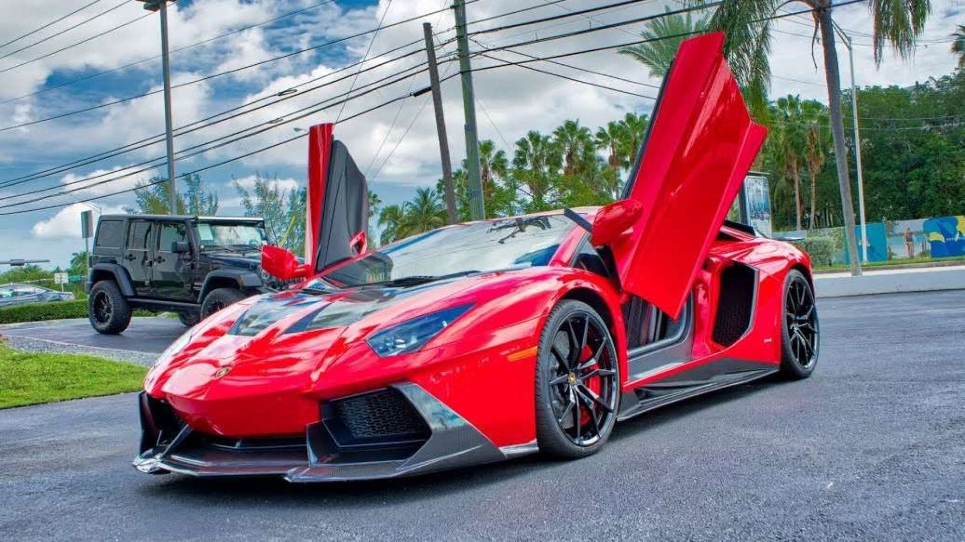 兰博基尼aventador红色版本