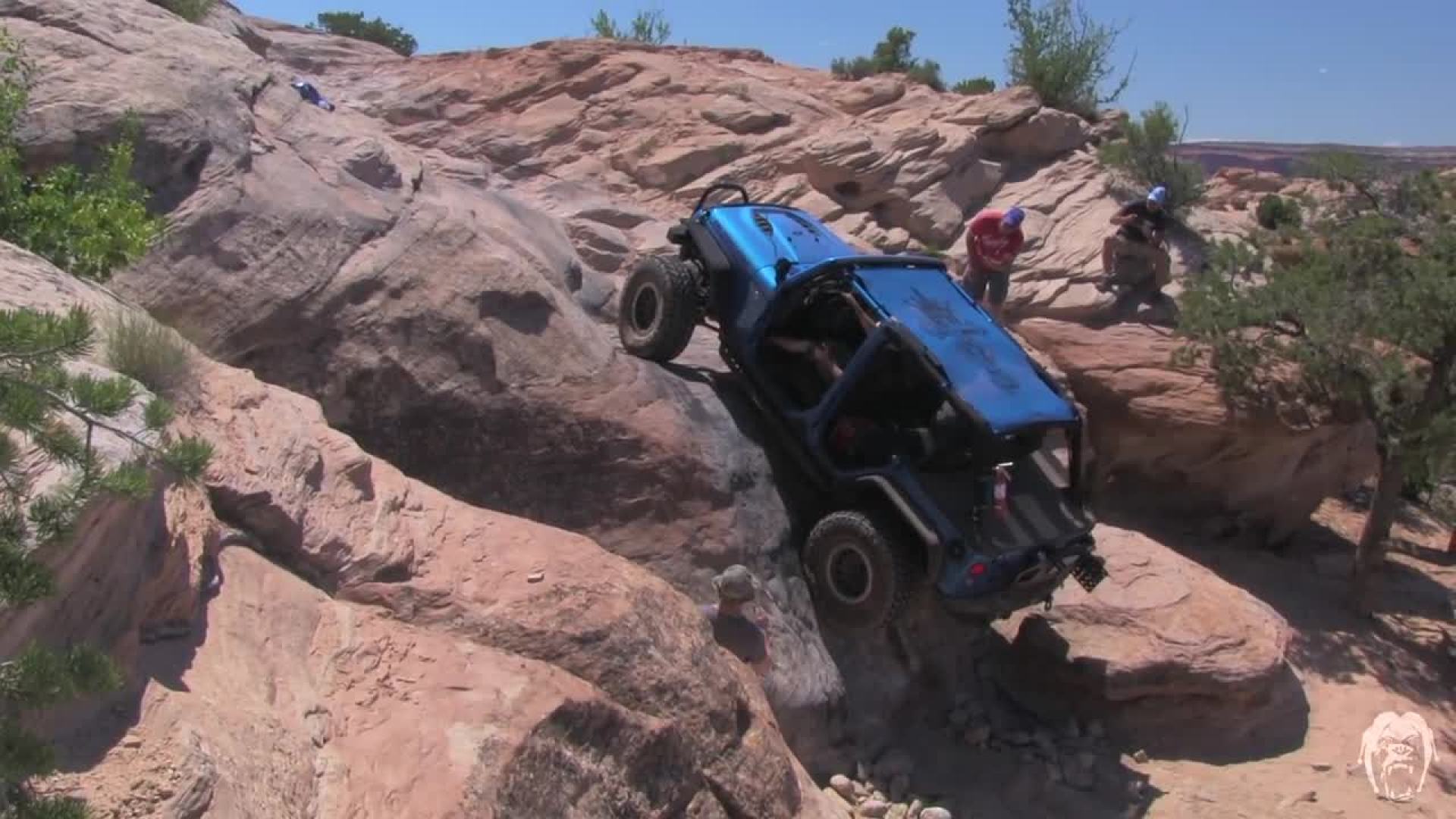 jeep牧马人攀爬岩石陡坡_易车视频