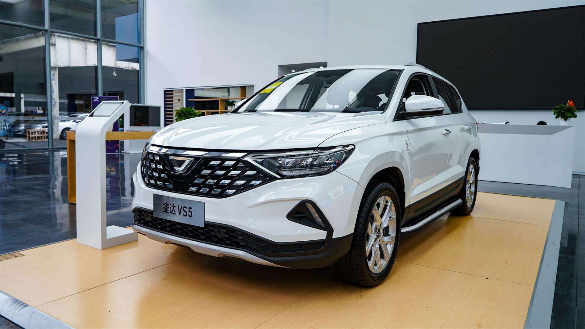 探店捷达vs5:售价十万的德系suv,到底是不是噱头?