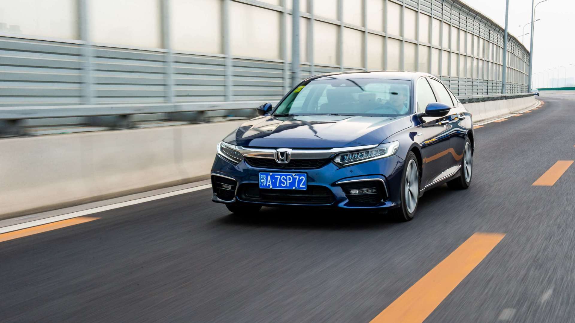 无形之手,英诗派rdm助力车道保持