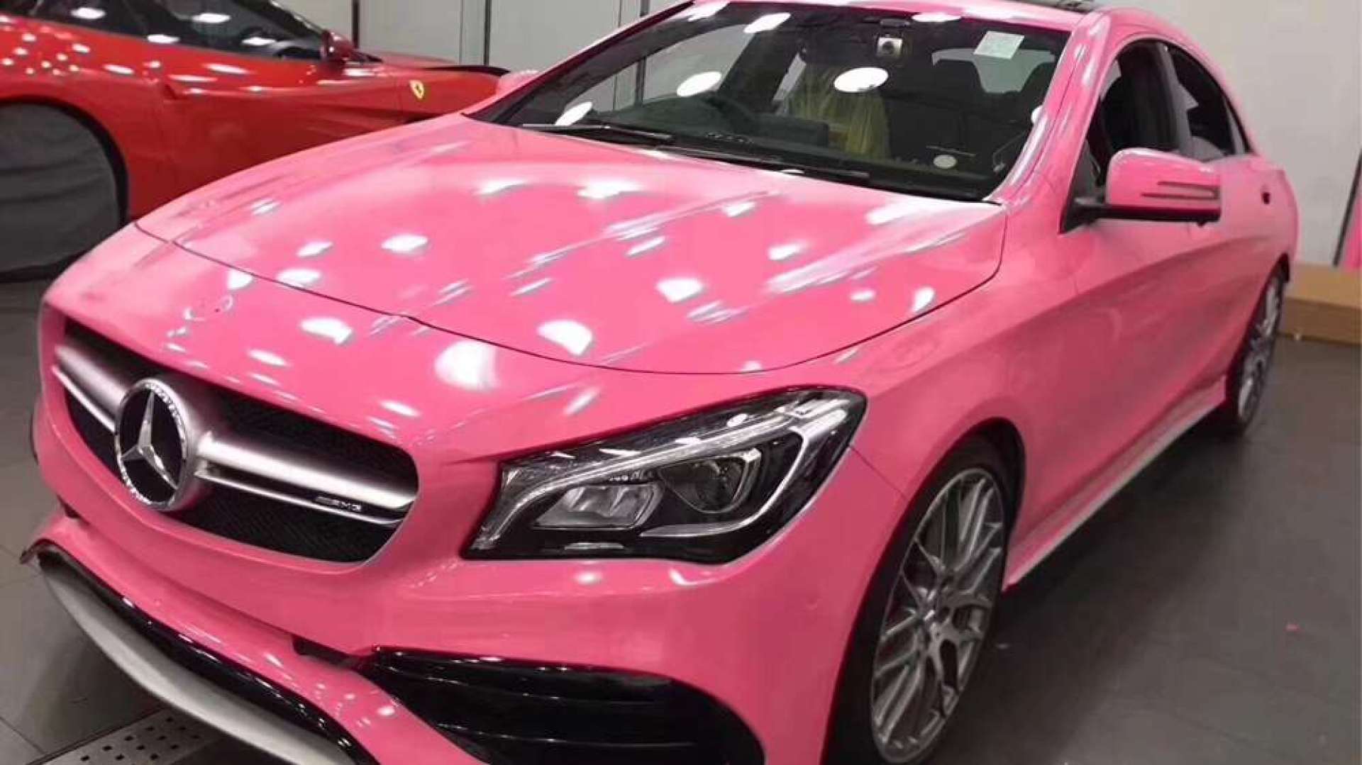 卡莱克超亮水晶改色膜让您的爱车随时变换颜色