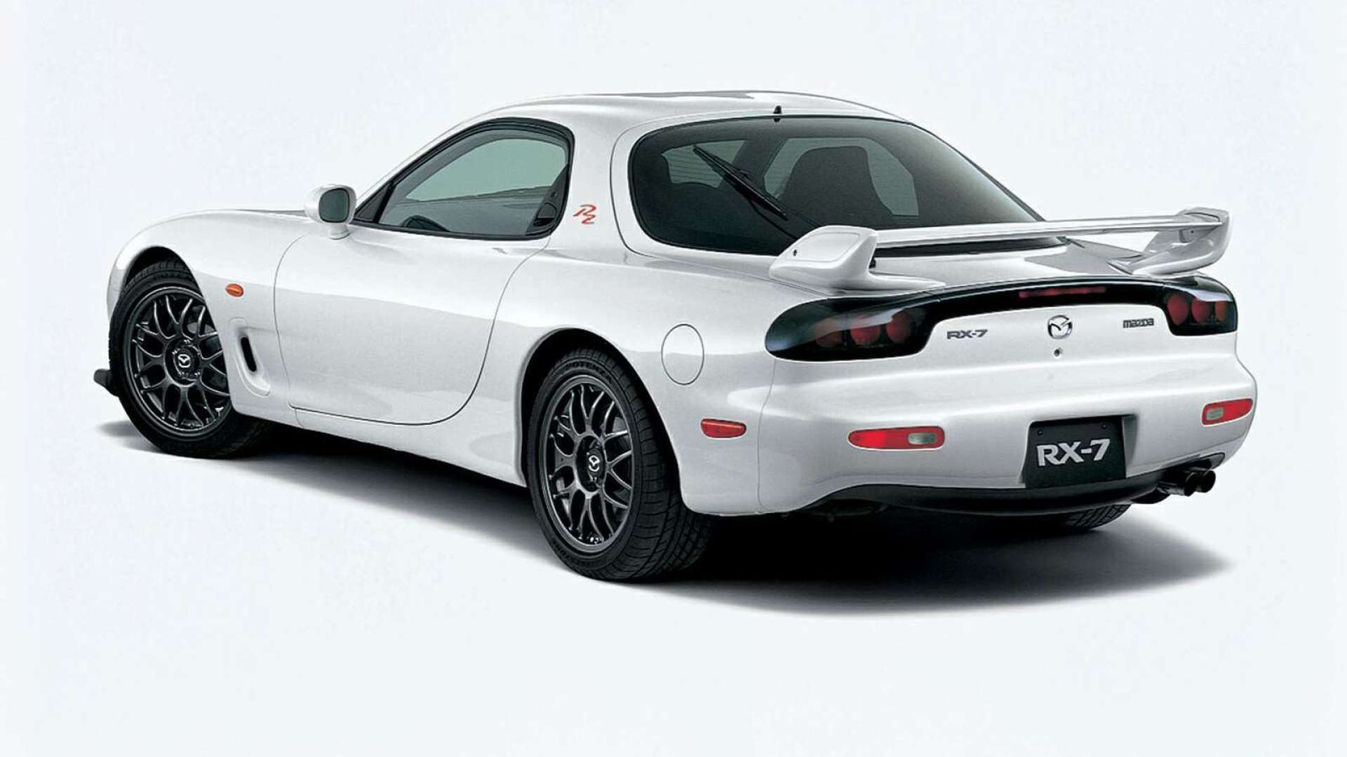 57梦想街:弯道王子mazda rx-7 奠定历史定位原因是?